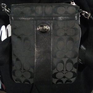 Vintage Coach purse crossbody